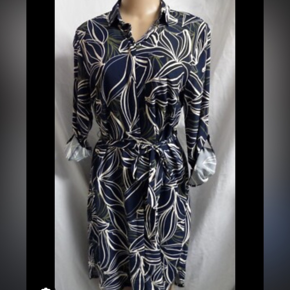 Ann Taylor Navy and White Patterned Dress